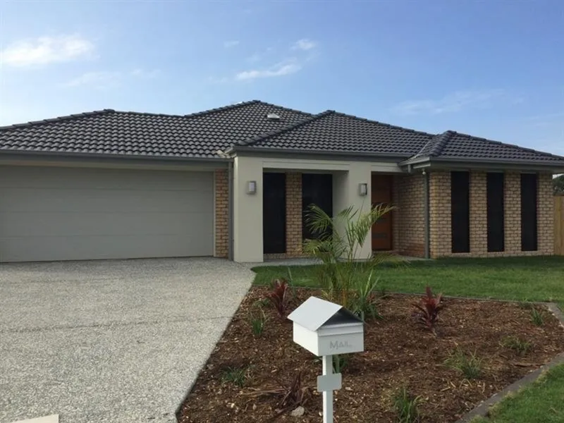 SPACIOUS FAMILY HOME ON A HUGE CORNER BLOCK!