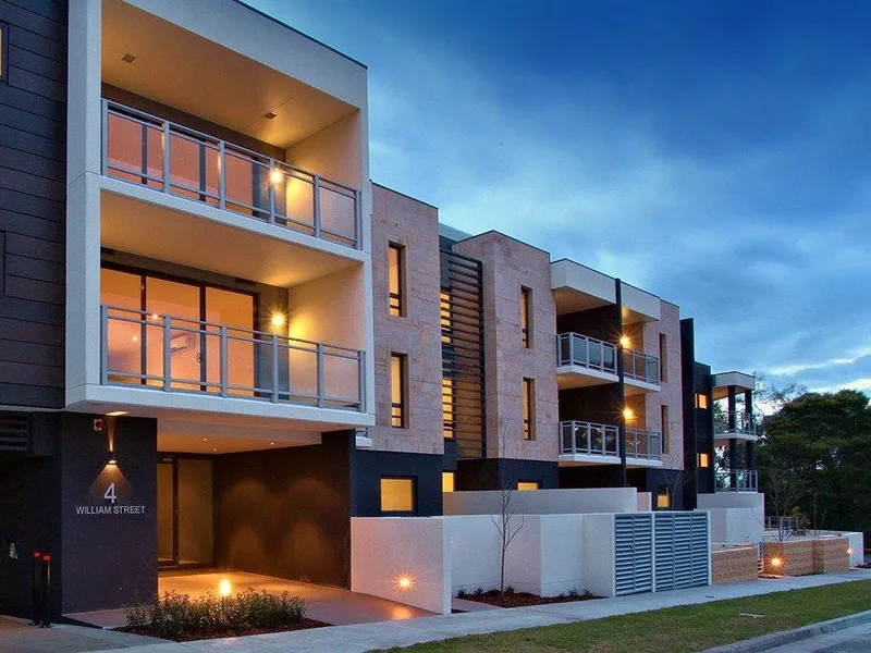 LOVE THE LIFESTYLE, LOVE THE LOCATION.... LUXURY EXECUTIVE APARTMENT!