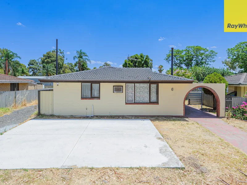 Refurbished 3 bed brick & tile home.