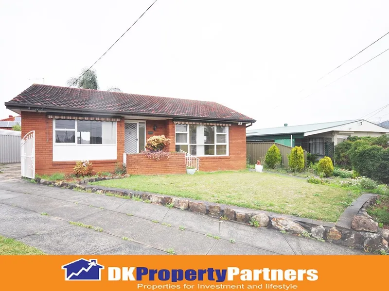 AFFORDABLE RENT IN HOT LOCATION!