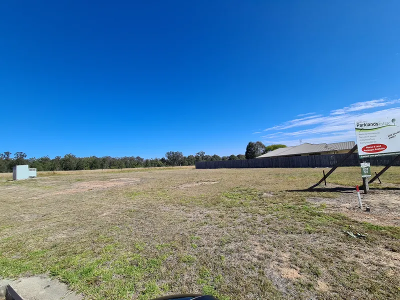 Vacant Land - Build or Bank!