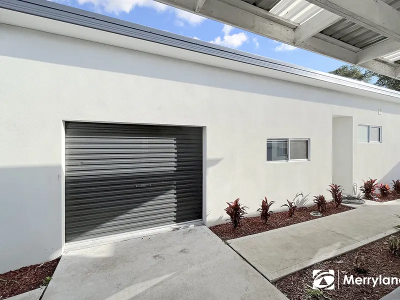 Modern 3 bedroom home with sleepout