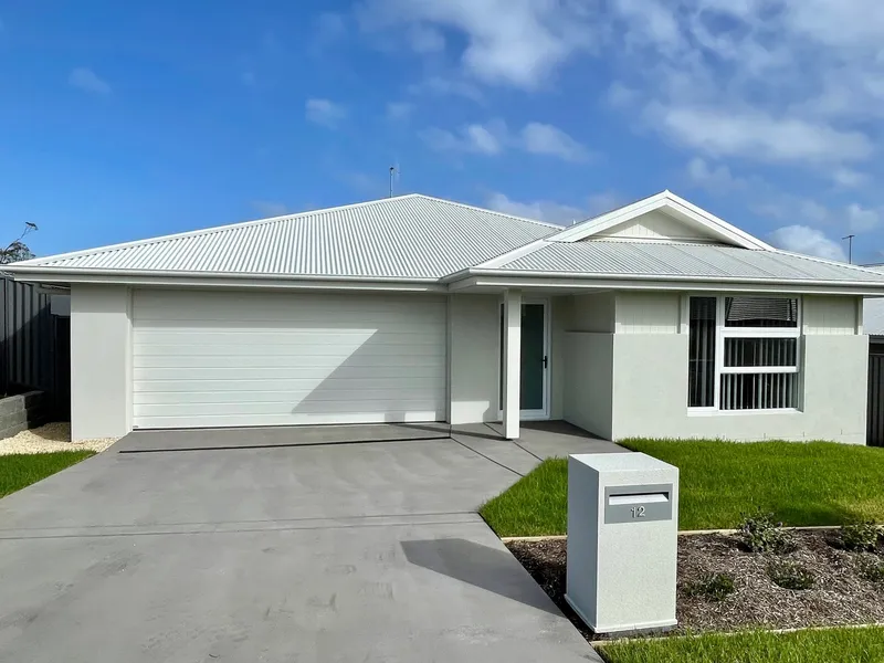 Brand New Home in Lake Cathie