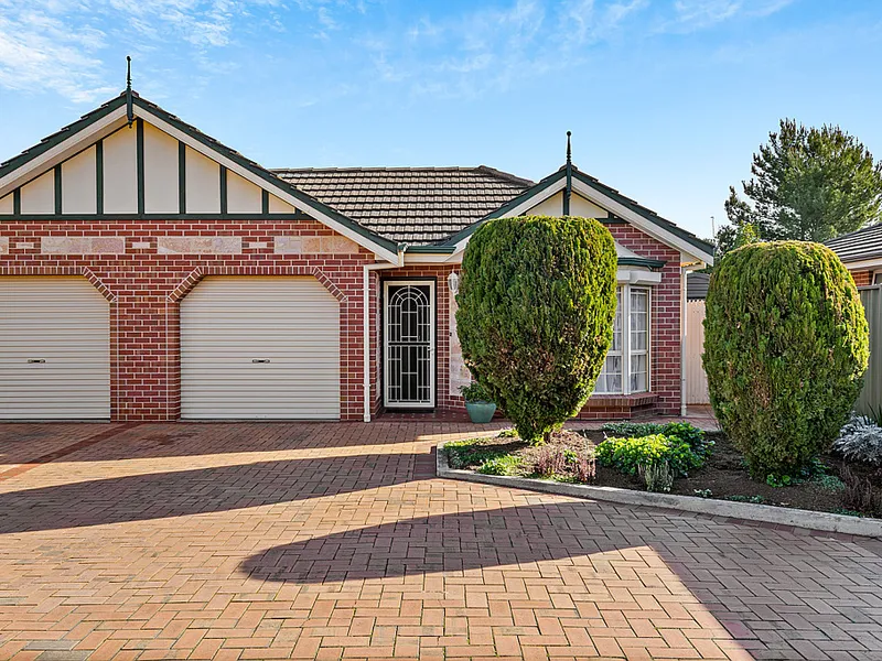 Stylish, Single-Level & So Close to It All!