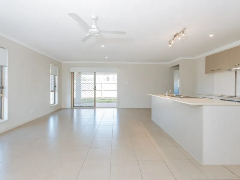 FOUR BEDROOM BRICK HOME IN POPULAR CALLIOPE