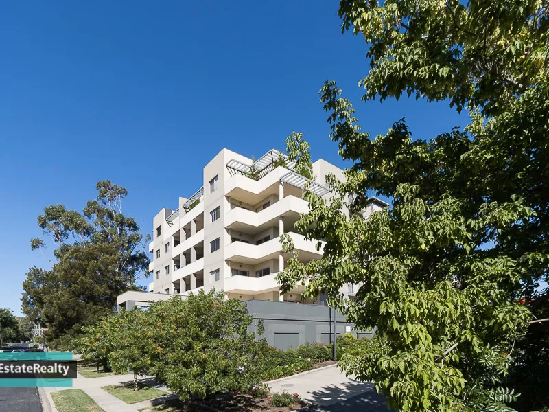 Get in fast- Great views!