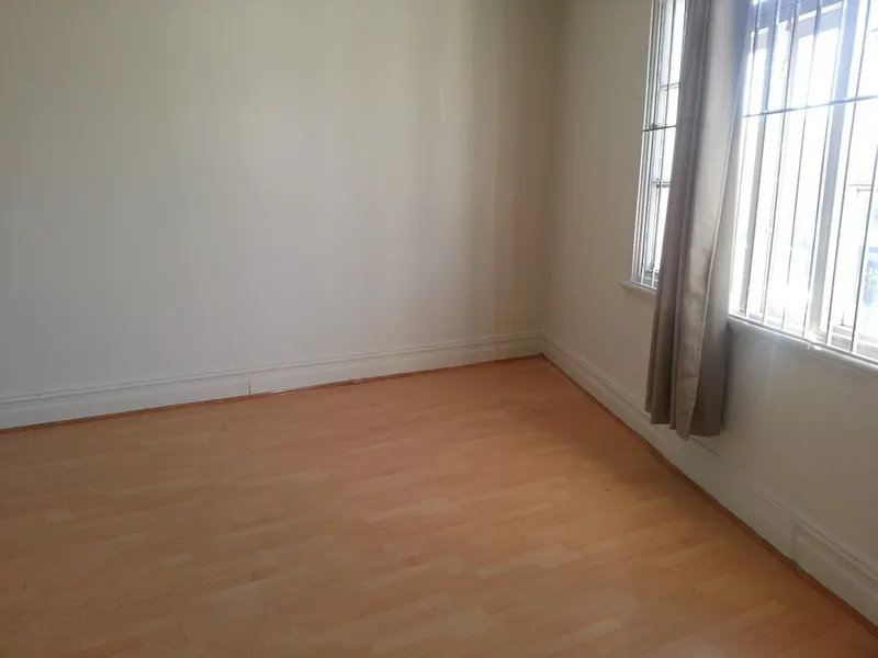 Spacious 3 Bedroom Flat