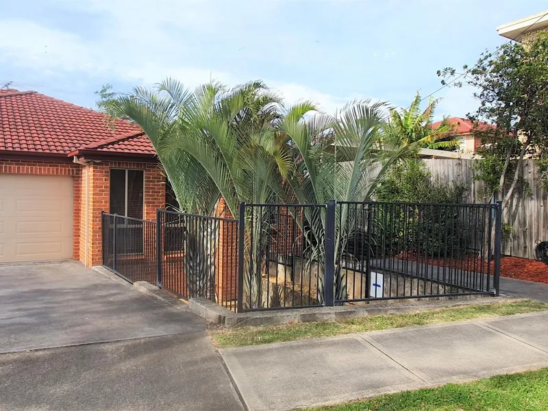 Executive Style Duplex in superb location