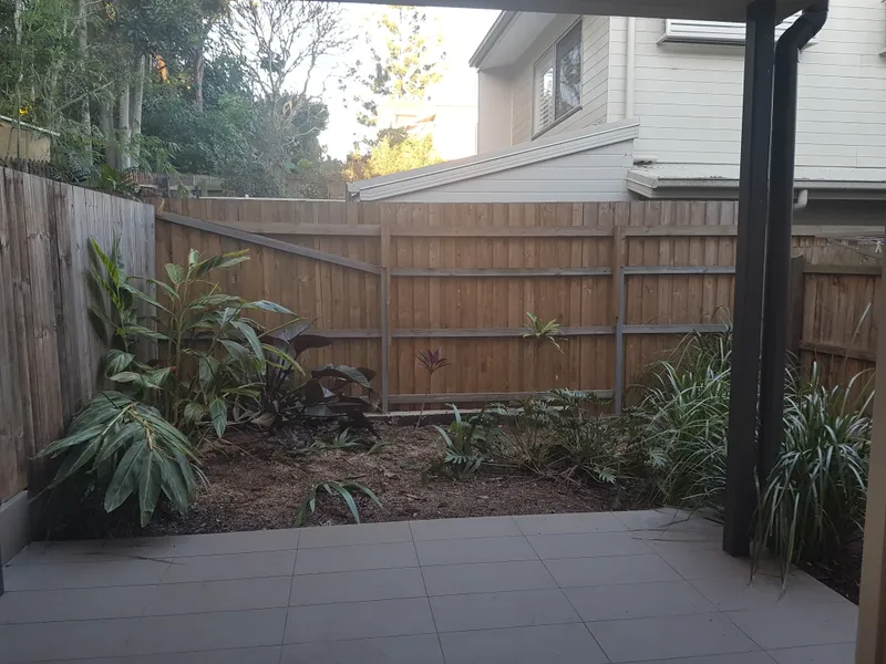 Huge 3 Bedroom Townhouse in Kelvin Grove