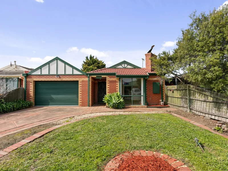 Entry-Level Excellence in the Heart of Roxburgh Park
