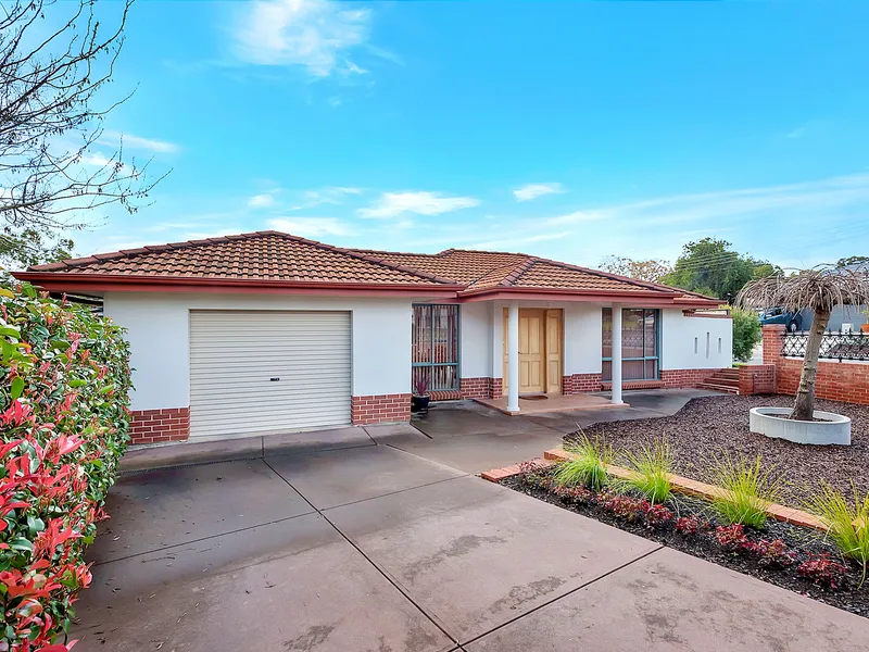 Fantastic Corner Positioned Courtyard Home