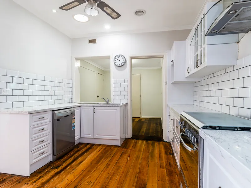 Inviting Family Lifestyle - BONUS self contained bungalow