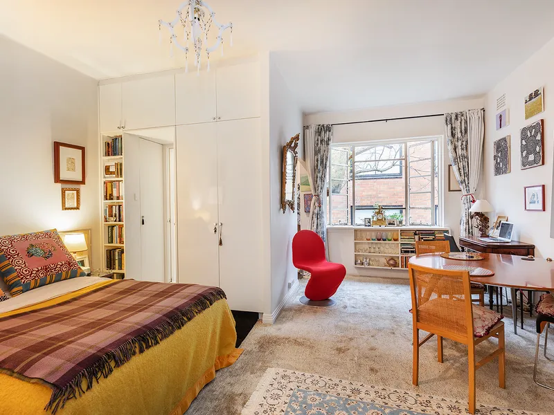 Tranquil Studio With Stylish Interiors In Idyllic Location