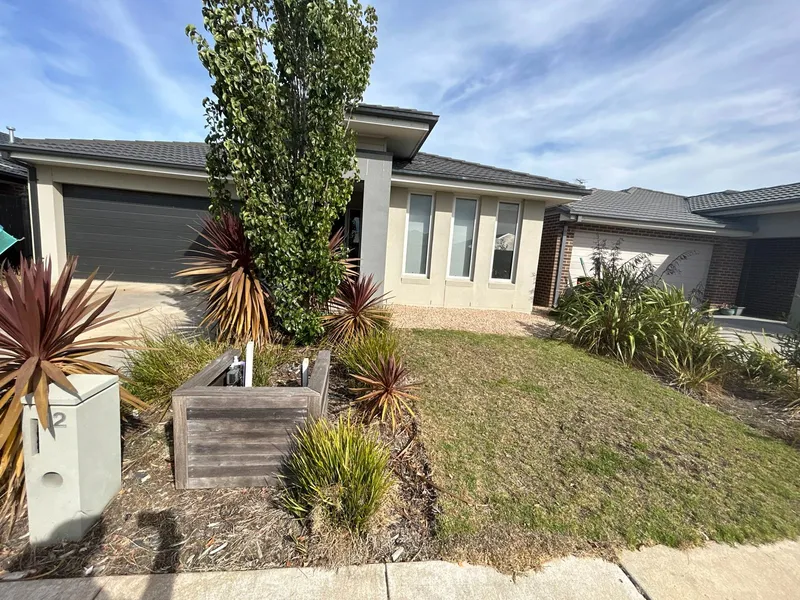 NEAR NEW HOME IN POPULAR ESTATE