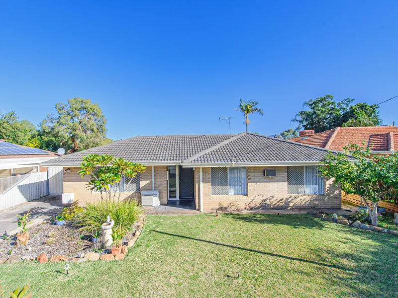 IN FANTASTIC LOCATION