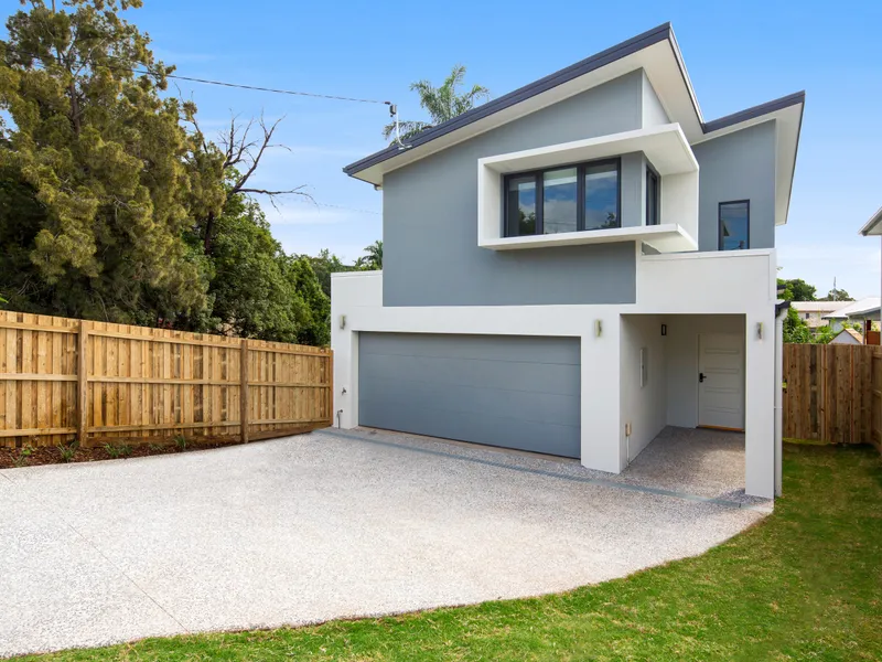 Stunning Brand New Home