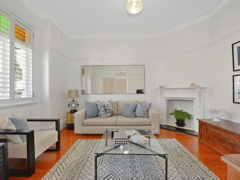 Charming 2-Bedroom Semi In Fantastic Bondi Locale