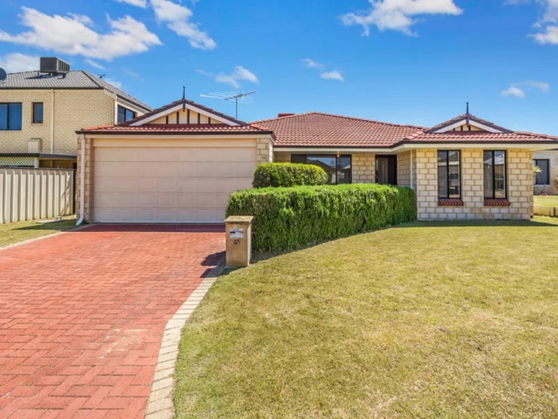 Port Kennedy Cracker