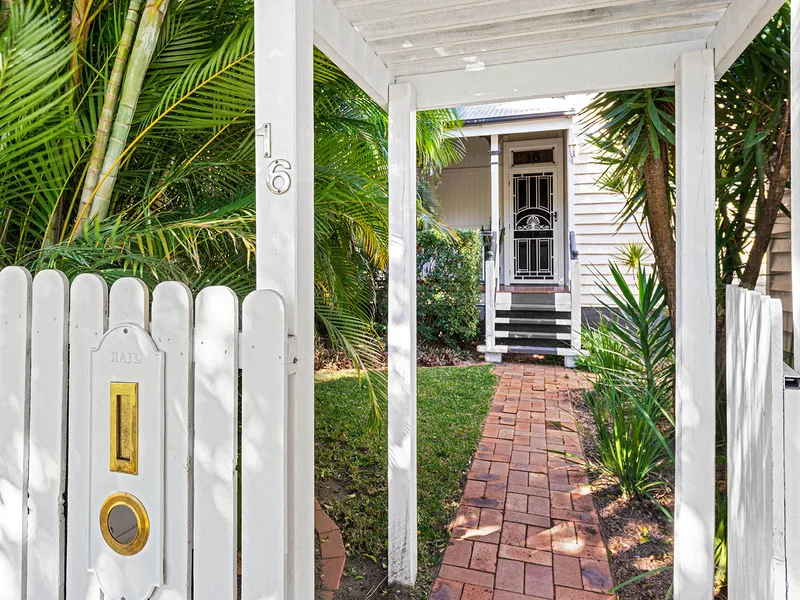 PERFECTLY RENOVATED QUEENSLANDER