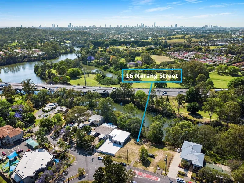 Vacant land on Nerang River... Residential or Commercial!