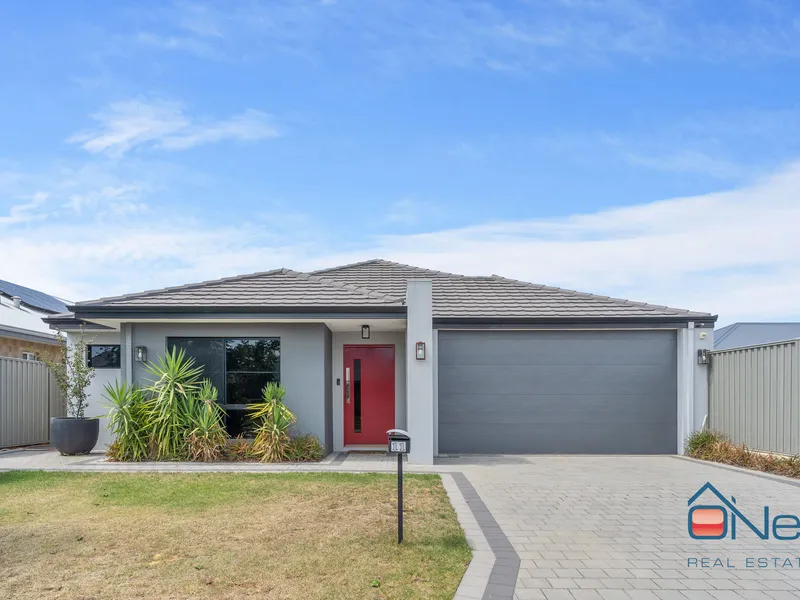 4 BEDROOM, 2 BATHROOM FAMILY HOME WITH EXTRAS