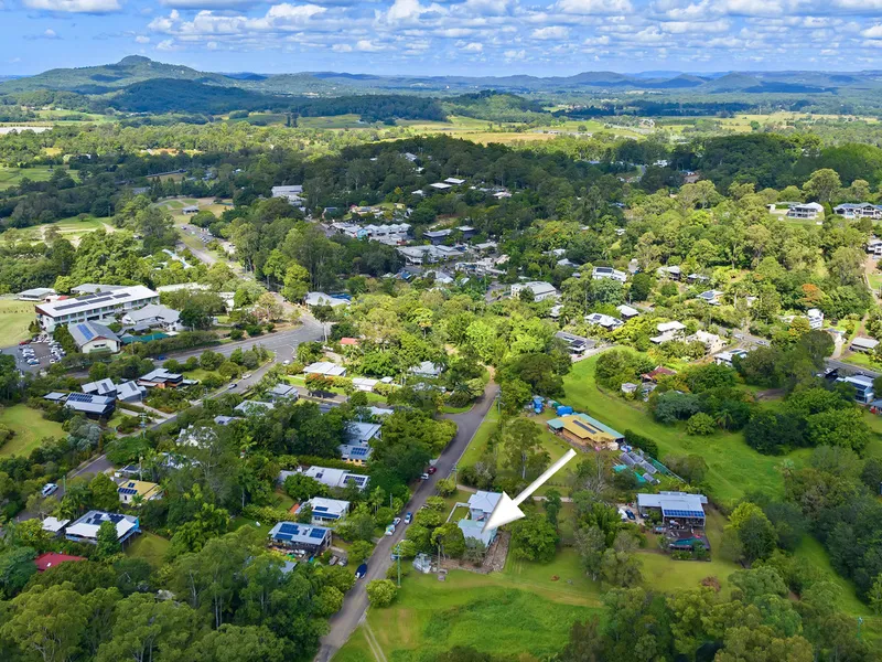 A CONVENIENT RELAXED LIFESTYLE