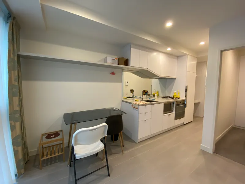 La Trobe Tower: 1 Bedroom+1Bath Apartment