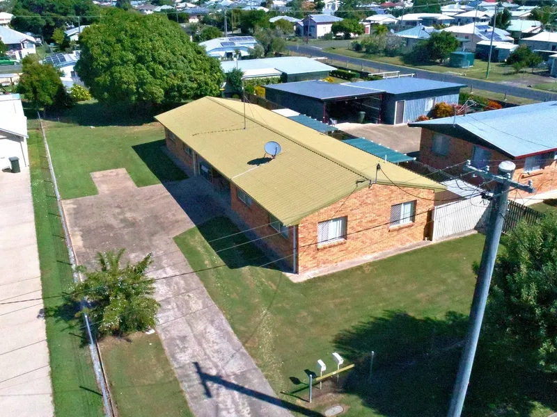 INVESTORS - BRICK DUPLEX - 5% NET
