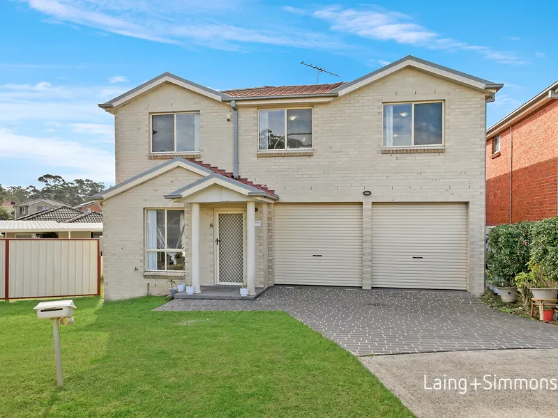 Luxurious Retreat in a Quiet Cul-de-sac