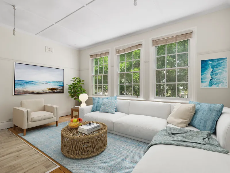 Three bedroom unit located in the heart of Manly! Pets considered on application