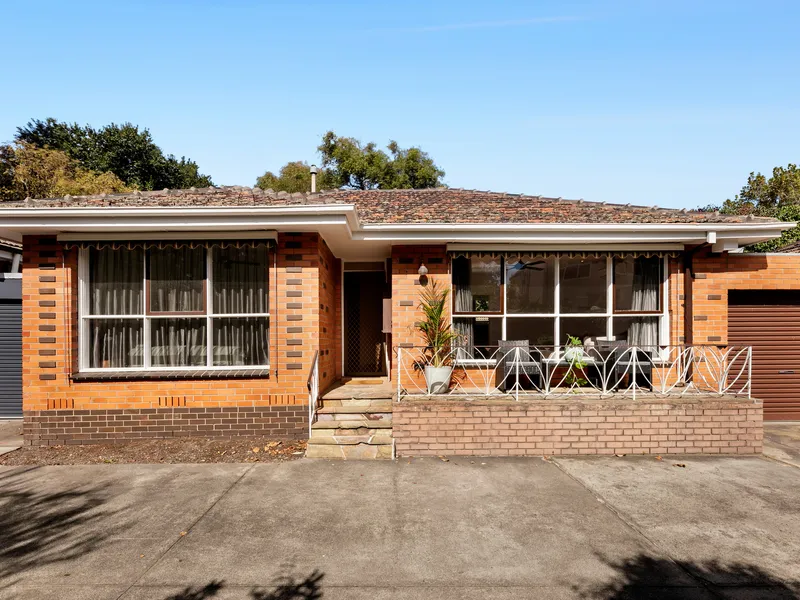 Rare Villa Unit Offering an Enviable Lifestyle