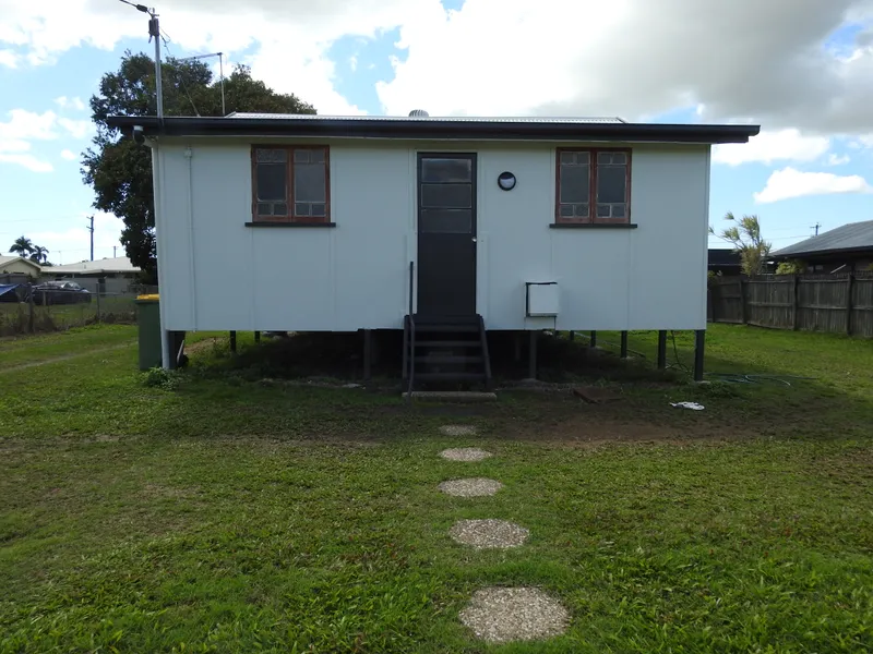 FRESHLY PAINTED, NEW CARPETS