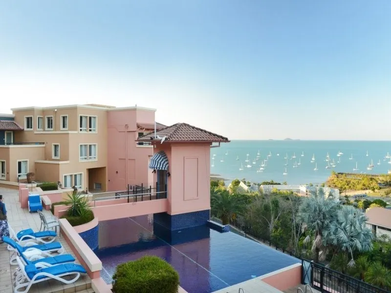 Stunning Turquoise Sea Views 