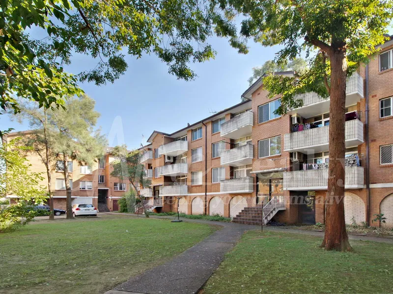 Change in personal circumstances forces sale!