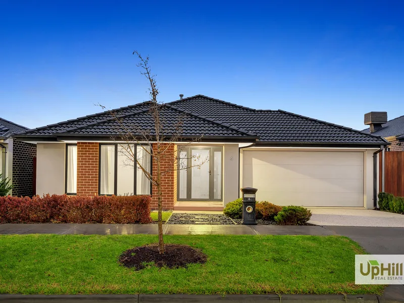 Family Loved Gem in Hartleigh
