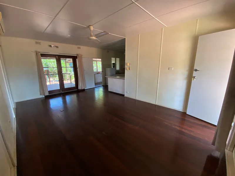 Sought after location, near school