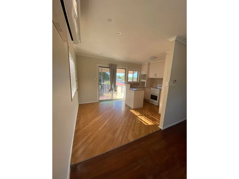 3 bedrrom 1 bathroom house for rent