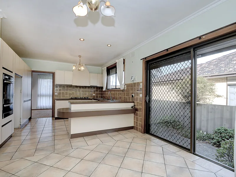 Spacious family home located in Mount Waverley Secondary College School zone (STSA)