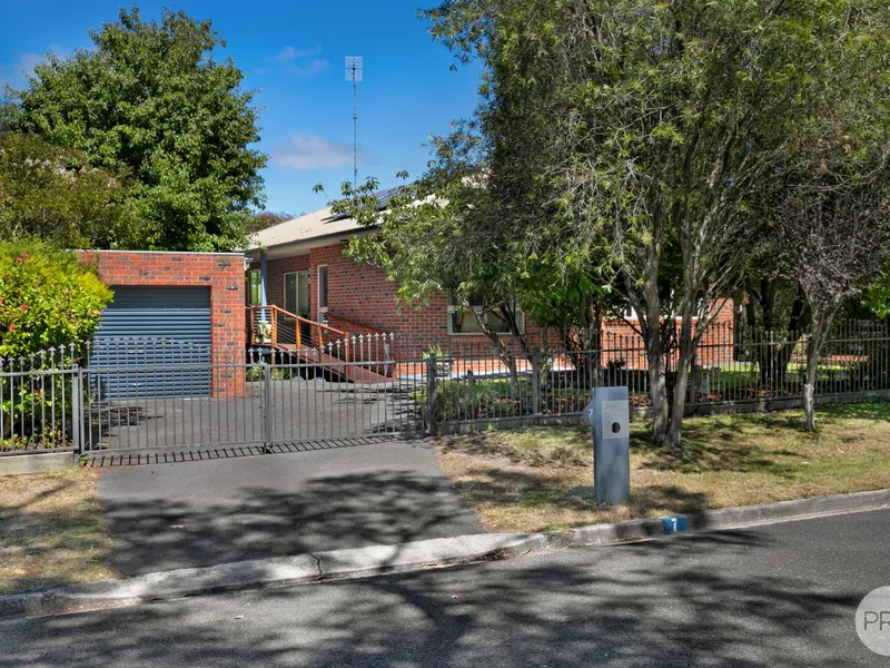 Grand Oasis in Quiet Mt Clear Street