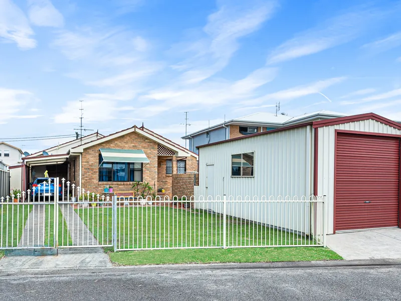 Low Maintenance Lakeside Living.