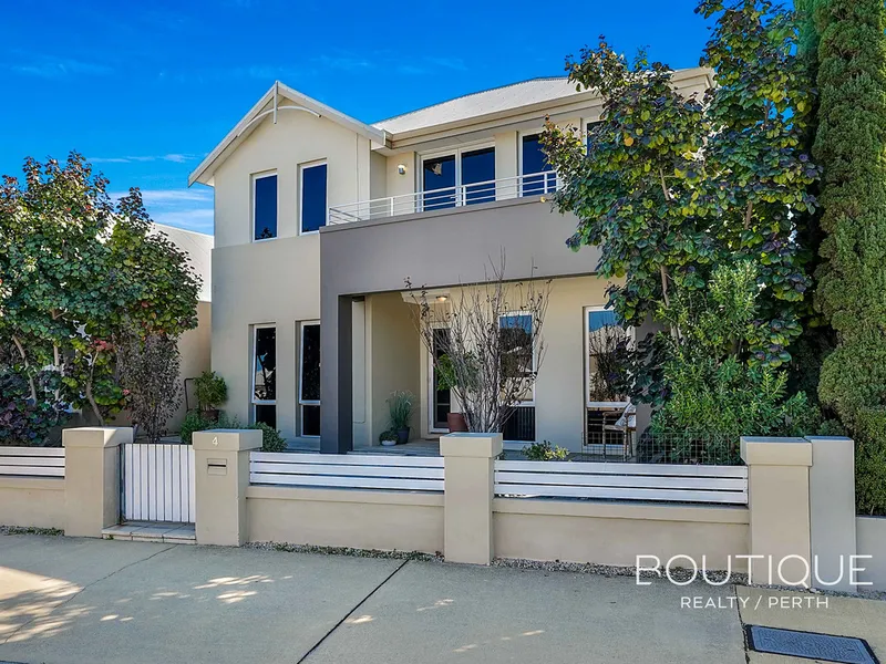 Captivating Coastal Family Living