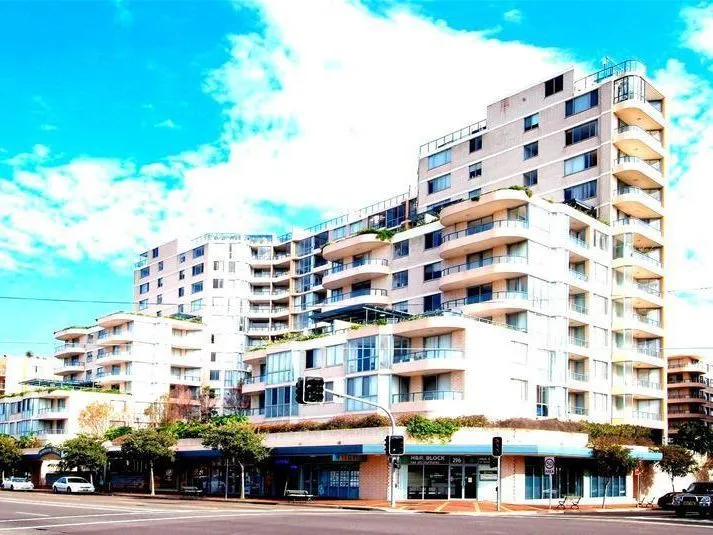 Renovated Two Bedroom in Resort Style Living Complex