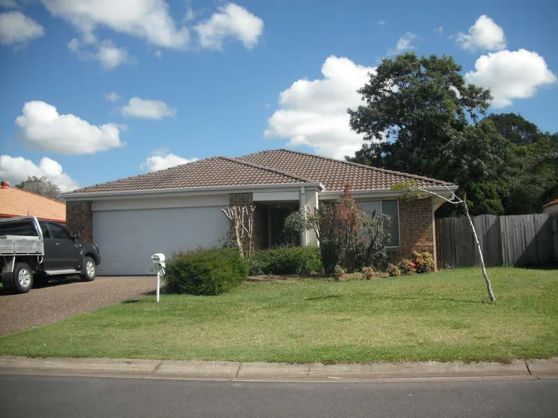 Family friendly updated home in quiet neighbourhood