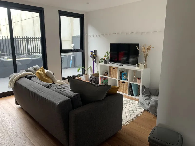 Two Bedroom, spacious apartment in Chadstone