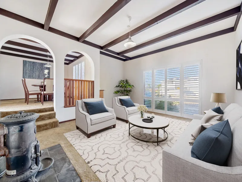 Solid Bones & Great Floor Plan in a Prime Position