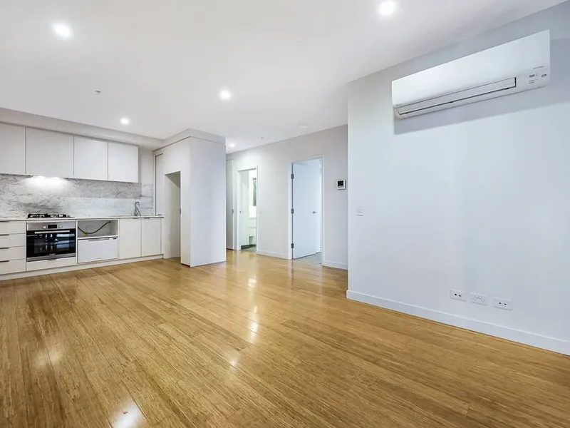 Sophisticated apartment living above Box Hill.