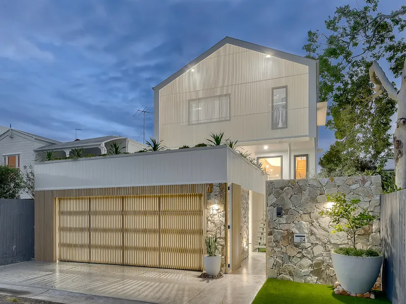 Private and Peaceful in Blue Chip Location