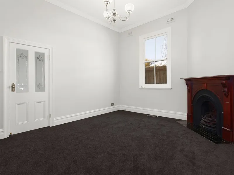 Charming and Spacious! | HODGES CAULFIELD