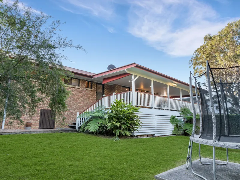 Charming Single Storey Living in Sought After Pocket