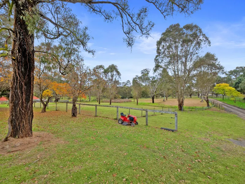 5 Wonderful Acres With a Beautiful 5 Bedroom Home